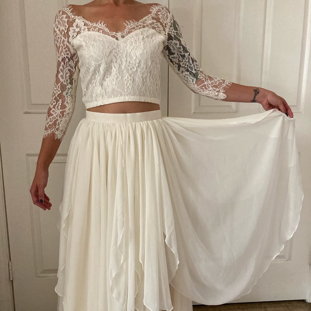 Lace and chiffon wedding dress